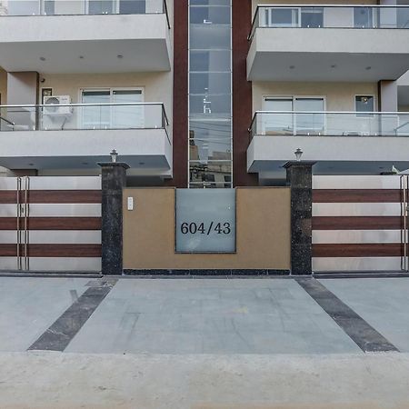 Hotel Collection O The Doors Near Appu Ghar Gurgaon Exterior foto