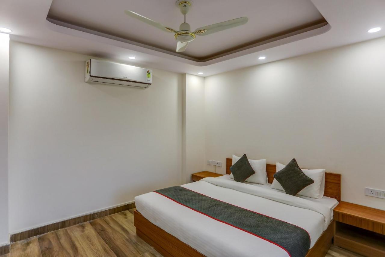 Hotel Collection O The Doors Near Appu Ghar Gurgaon Exterior foto