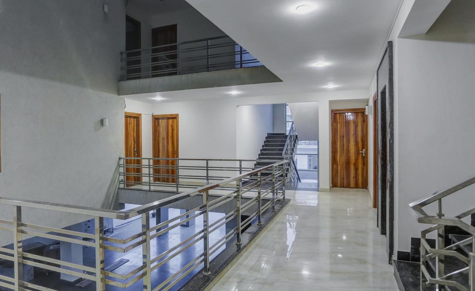 Hotel Collection O The Doors Near Appu Ghar Gurgaon Exterior foto